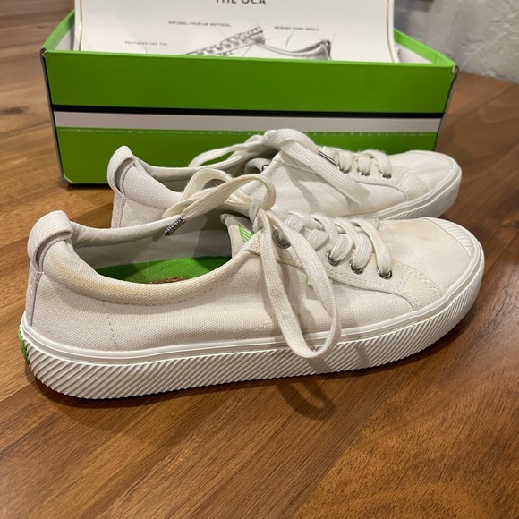 Cariuma OCA LOW OFF-WHITE CANVAS SNEAKER - Picture 5 of 7